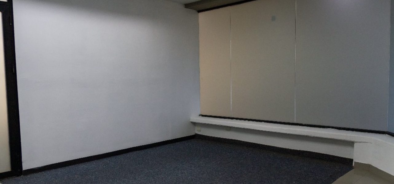 Centro Empresarial CCMT, Oficina en Alquiler, Lecheria