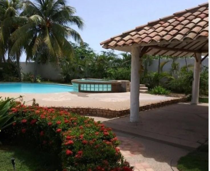 LAS VILLAS, Campo de Golf, Venta de Casa, Lecheria