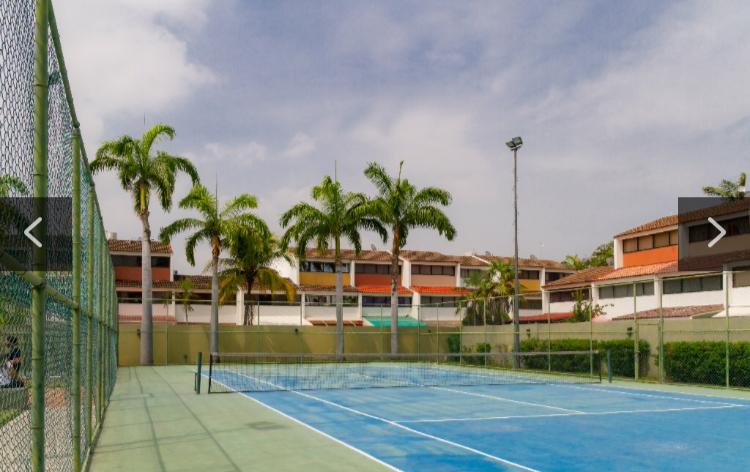CAYO DE AGUA, Town House en venta, Lecheria