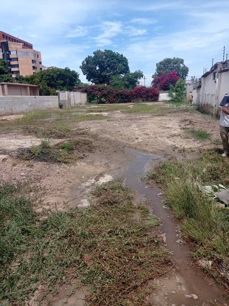 Calle Arismendi, Parcela de terreno en venta, Lecheria