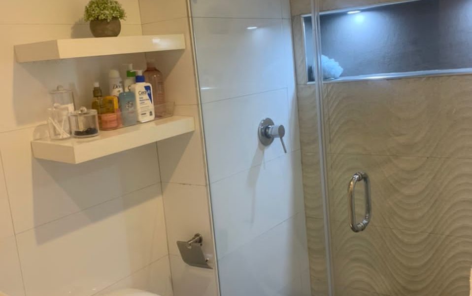 Apartamento en venta, Conj. Rsd. Playa Guaica. Av. Americo Vespucio, Lecheria.