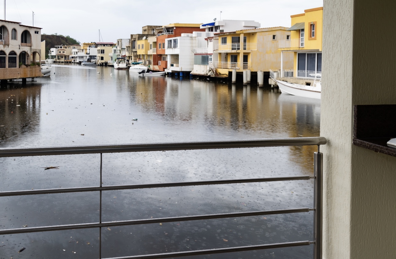 CASAS BOTE, Alquiler o Venta de Casa, Amoblada